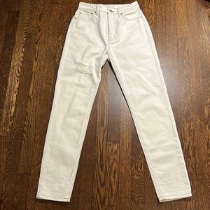 BDG High Rise Mom Jean size 25- EUC hardly worn